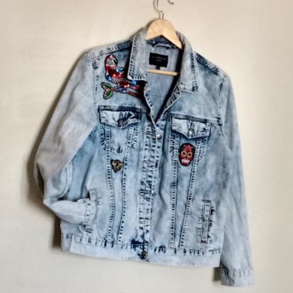 Velvet light Denim Jean Jacket with Sequin Patches Size M - Picture 2 of 12